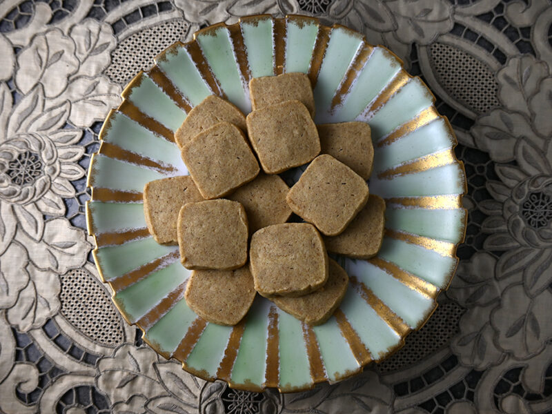 Cinnamon Butter Cookies